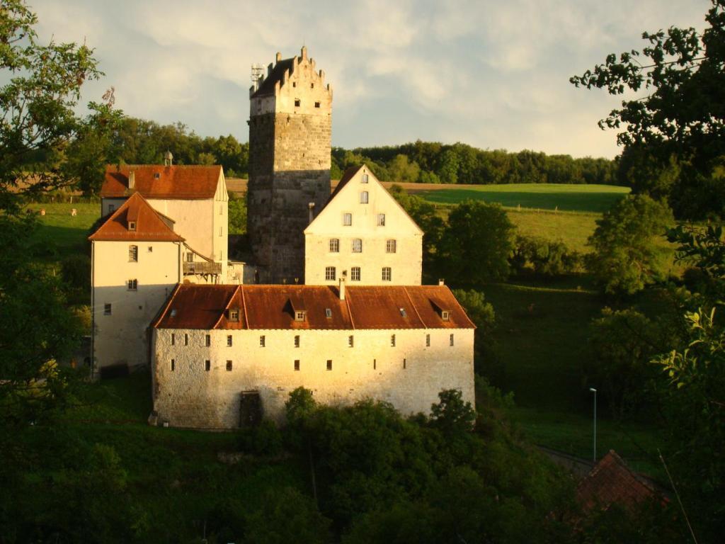 فندق Burg Katzenstein المظهر الخارجي الصورة